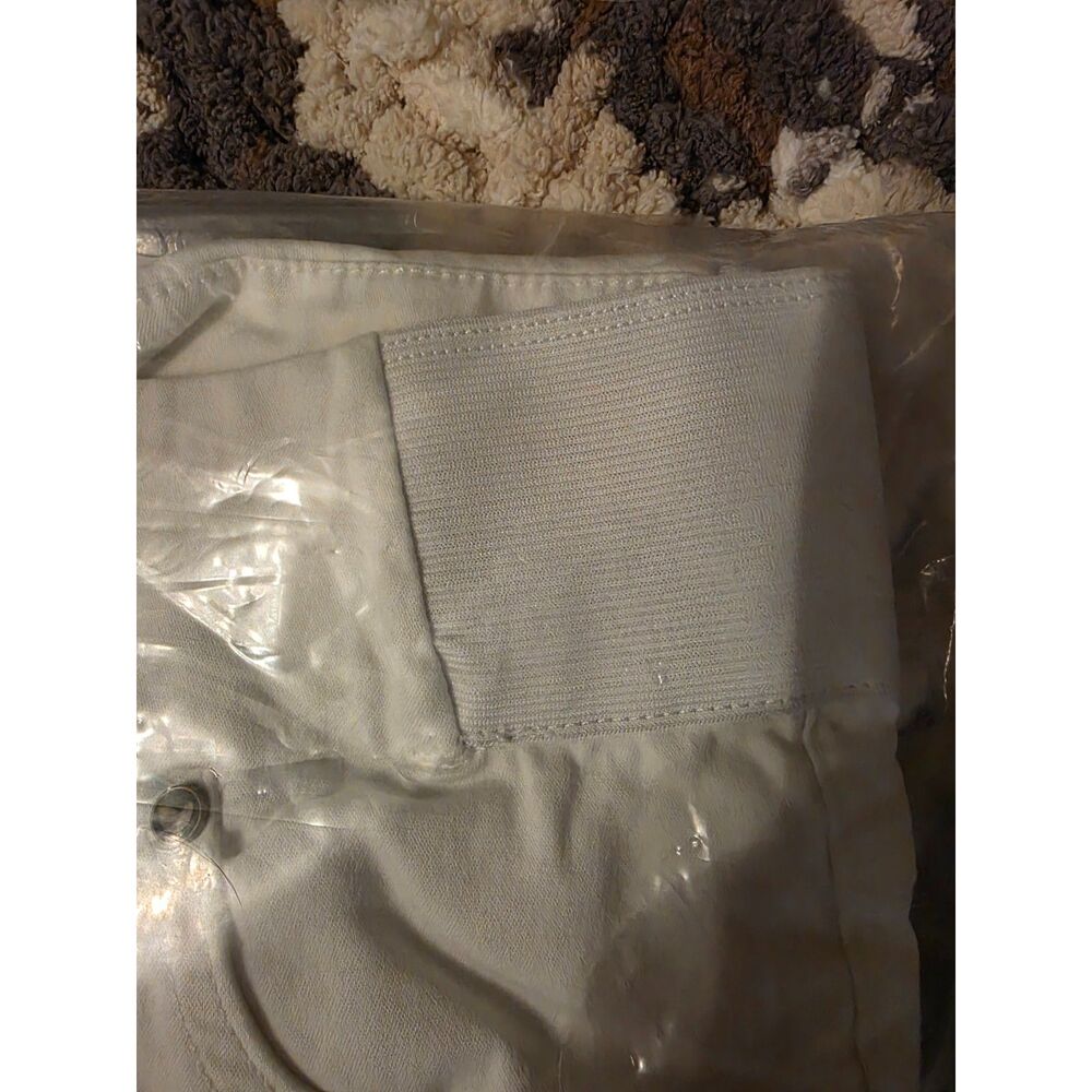 Woman  Within White Capri size 26 - Picture 8 of 9